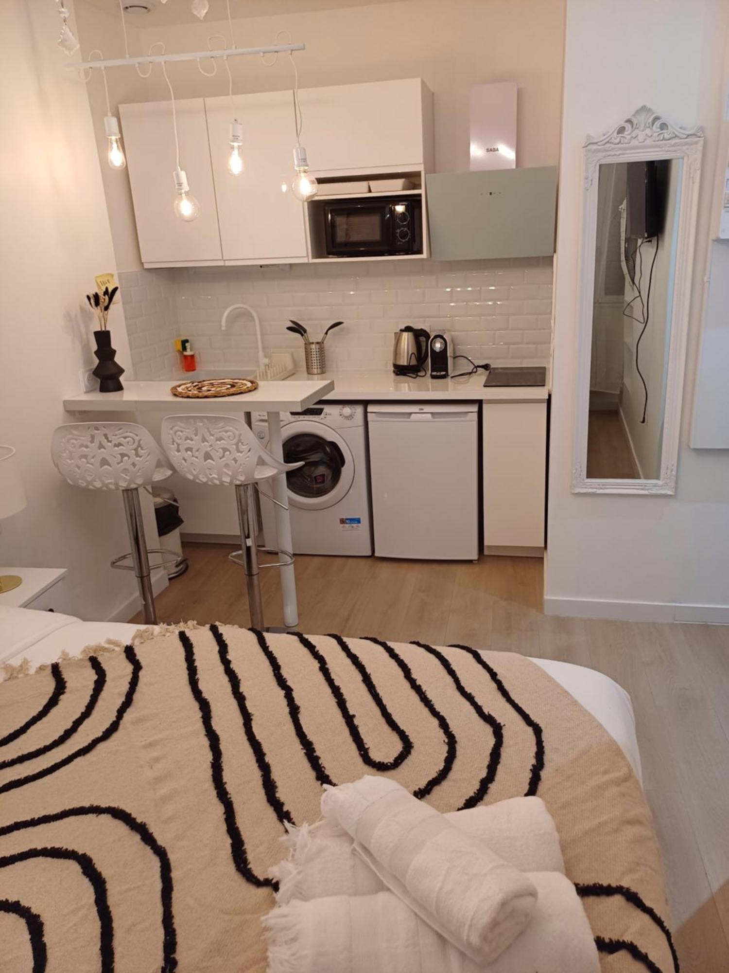 *cazotte Zola * Apartment